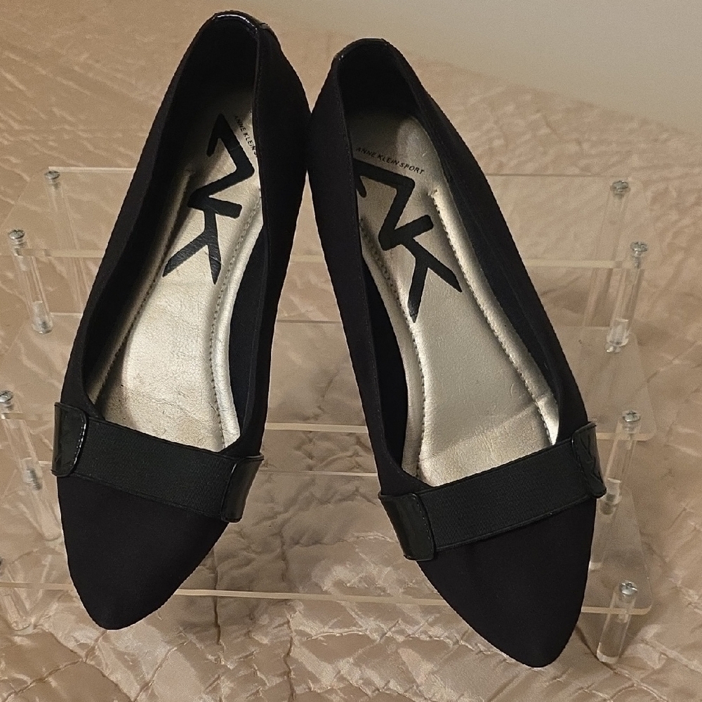 Anne Klein Black Flats with Bow Detail